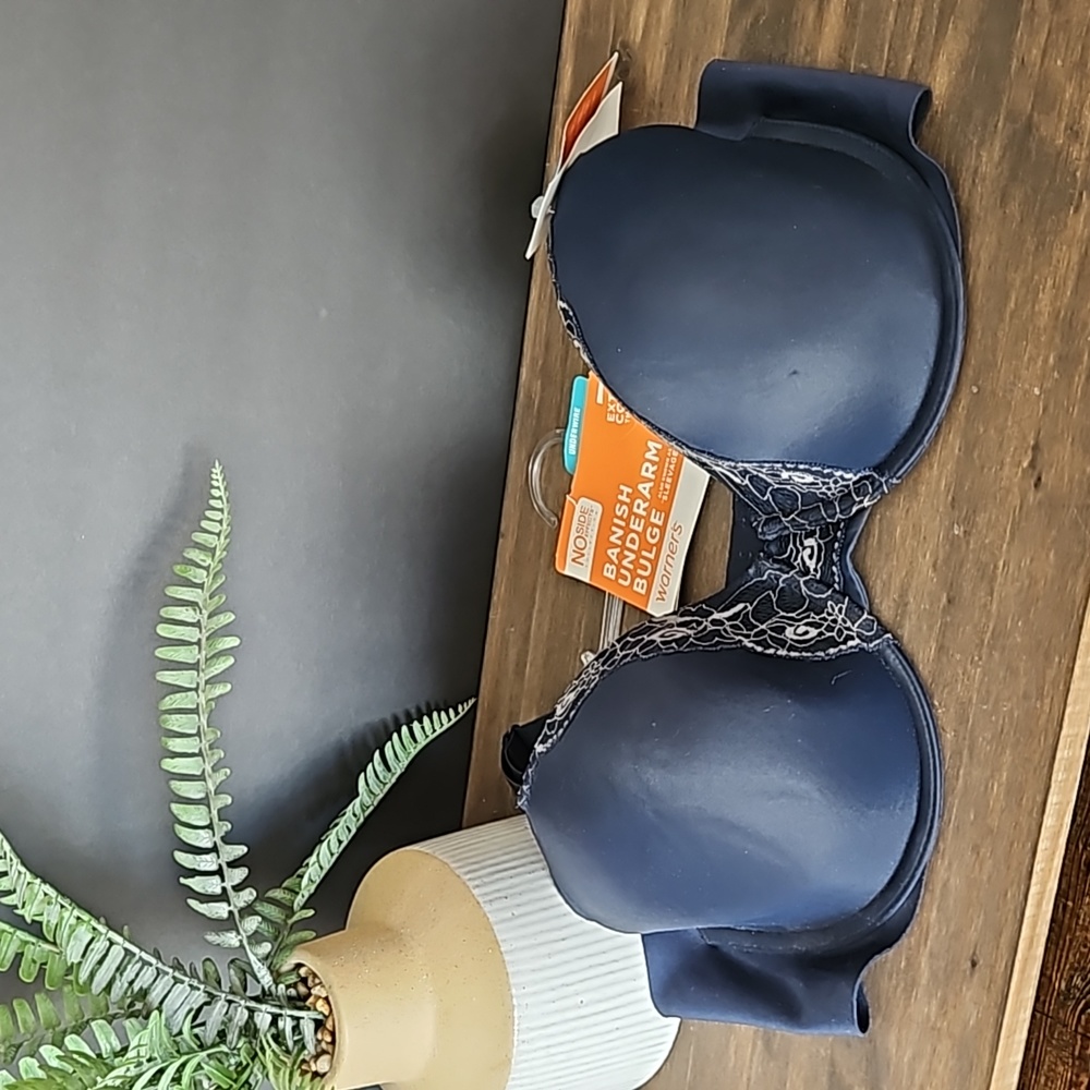 NWT Warners 38C Navy Underwire Bra